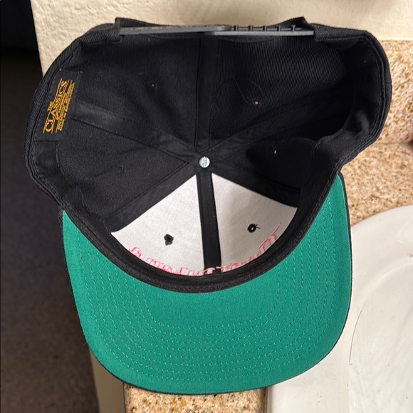 Thriftyland 101 Hat ! - Picture 2 of 4